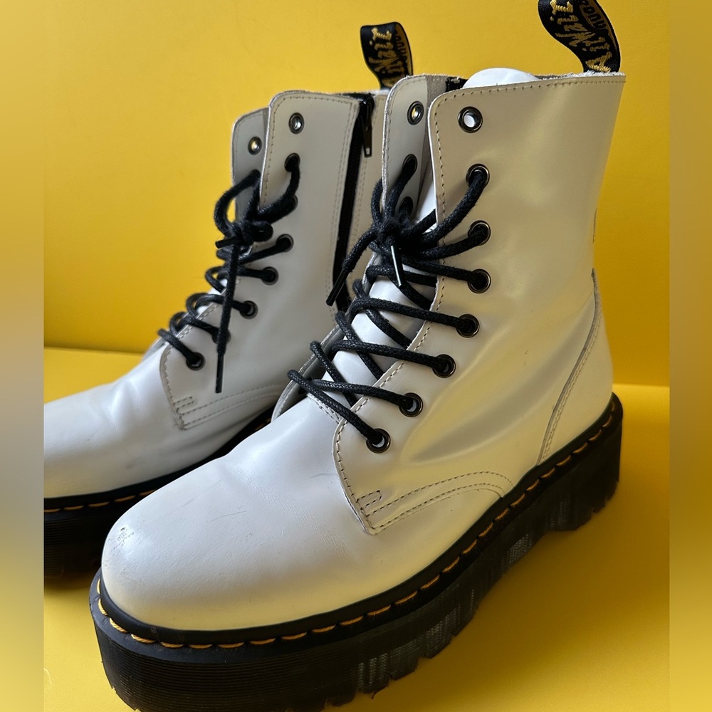 Dr. Martens Docs Jadon’s White Leather Platform Boots US 42/W11